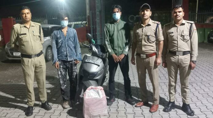 टावर से केबिल चोरी करने के आरोप में दो गिरफ्तार