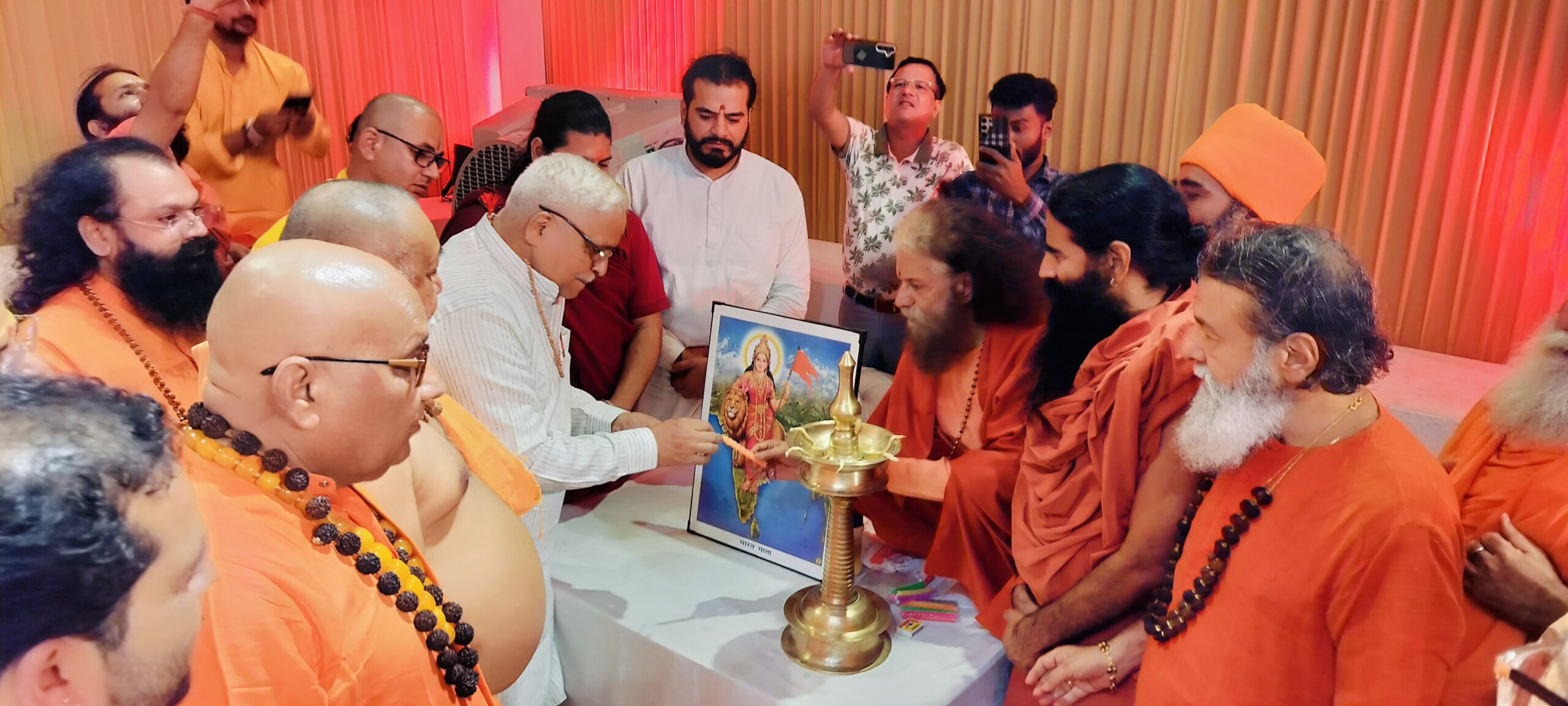 भविष्य सुरक्षित रखने के लिए संस्कार,पर्यवारण व कुटुम्भ प्रबोधन आवश्यक : भैयाजी जोशी