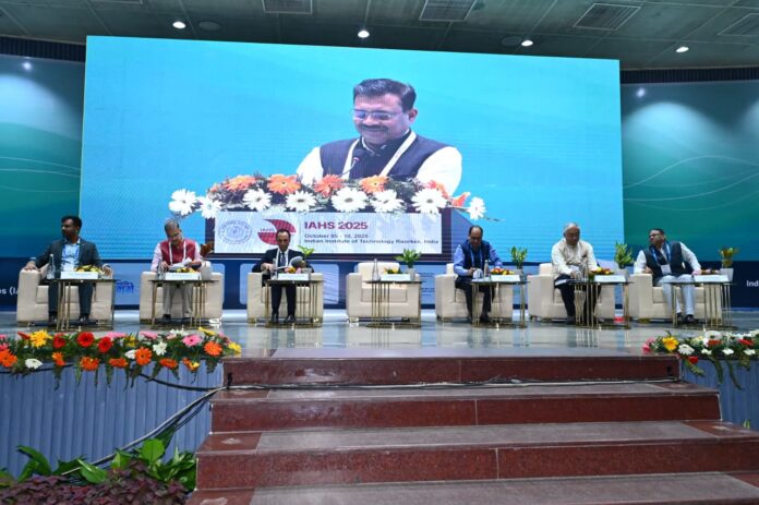 जलवायु परिवर्तन के प्रति लचीलापन सतत विकास के लिए महत्वपूर्ण रू बर्द्धन