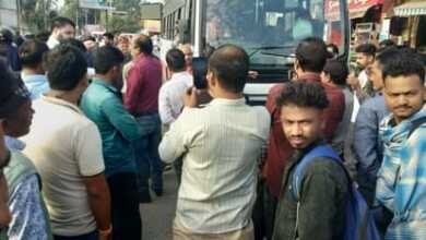 यात्रियों को उठानी पड़ी परेशानी