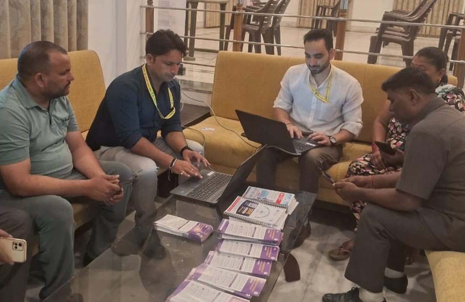 राजभवन में आयुष्मान शिविर आयोजित, 250 से अधिक लाभार्थियों की बनी आभा आईडी