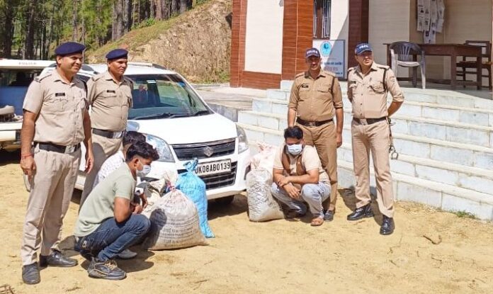 60 किलो गांजा सहित तीन गिरफ्तार