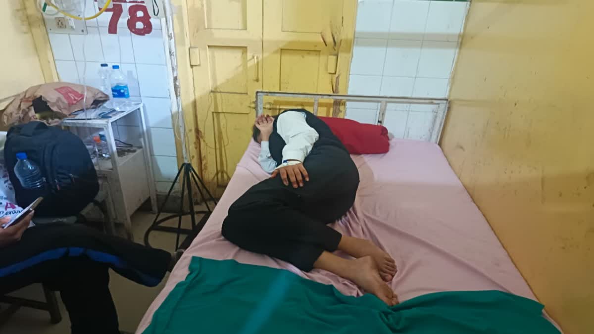 पॉलिटेक्निक की लैब में आग भड़कने से झुलसी दो छात्राएं,एक अन्य की तबीयत बिगड़ी