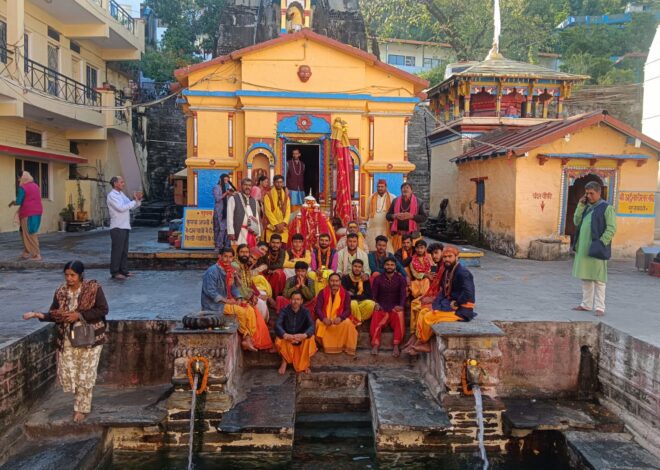 विश्वनाथ मंदिर में किया मां अनसूया ने रात्रि विश्राम केदारघाटी का भ्रमण कर रही आराध्य देवी श्री सती शिरोमणी अनसूया देवी