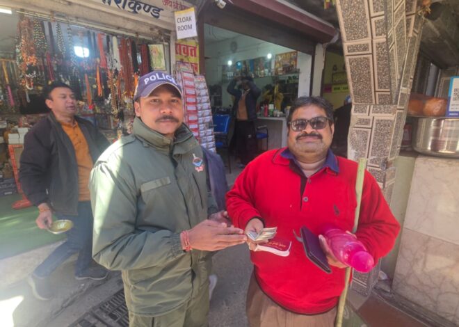 केदारनाथ में यात्रियों की मदद में तत्पर मित्र पुलिस