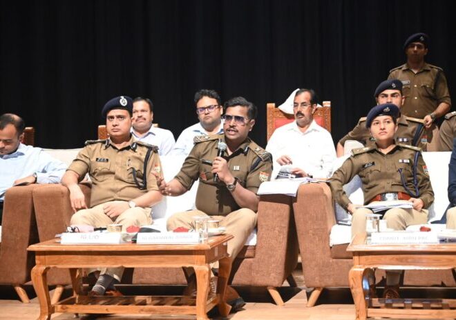 राष्ट्रपति के दौरे को लेकर पुलिस की कड़ी सुरक्षा व्यवस्था