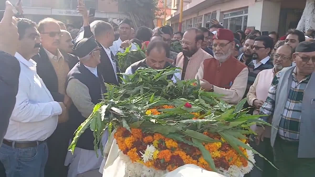 प्रसिद्ध राज्य निर्माण आन्दोलनकारी दिवाकर भट्ट का पार्थिव शरीर पंचतत्वों में विलिन