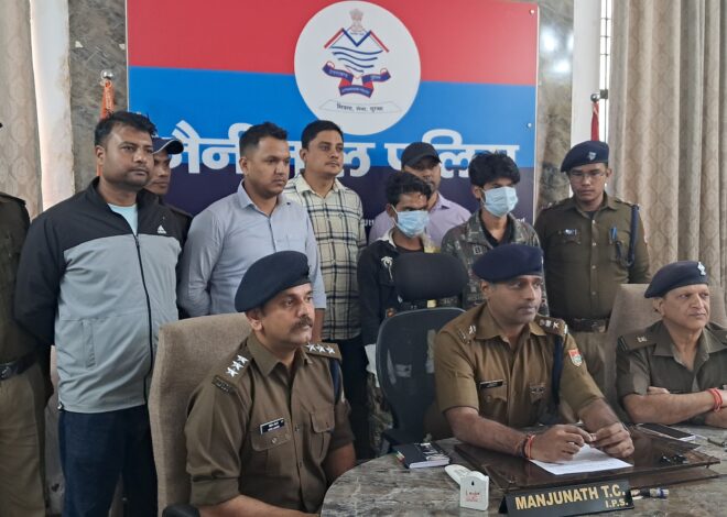 नैनीताल पुलिस ने दो नशा तस्कर दबोचे
