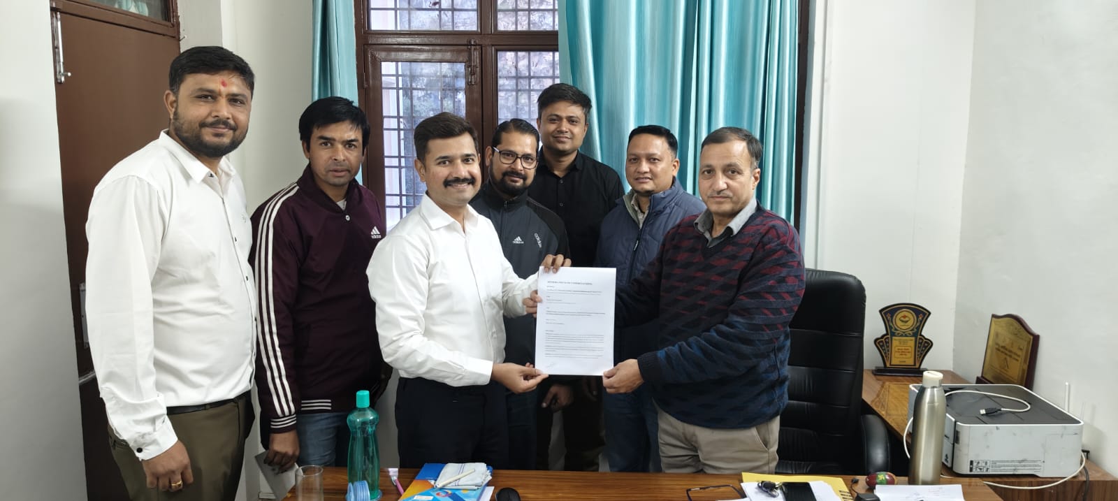 शहद प्रसंस्करण एवं मधुमक्खी पालन के क्षेत्र में ग्रामीणों की आर्थिकी होगी मजबूत