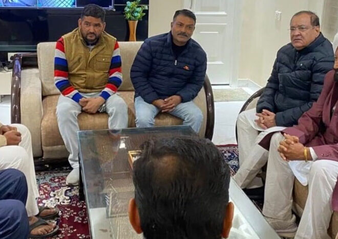 कांग्रेसजनों से संवाद कर सरकार की नाकामियां गिनाईं  