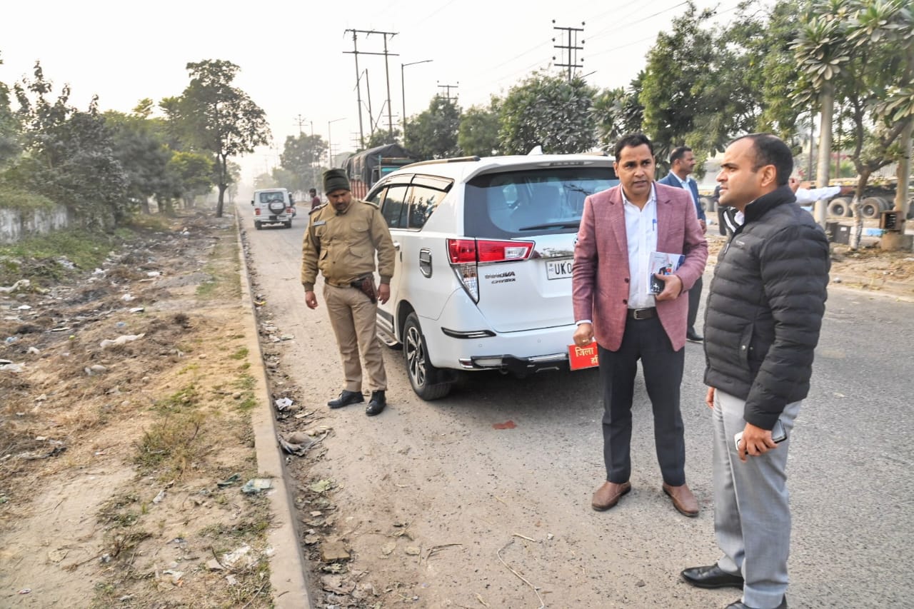 जनपद हरिद्वार को स्वच्छ सुंदर बनाने के लिए जिलाधिकारी मयूर दीक्षित निरंतर है प्रयासरत