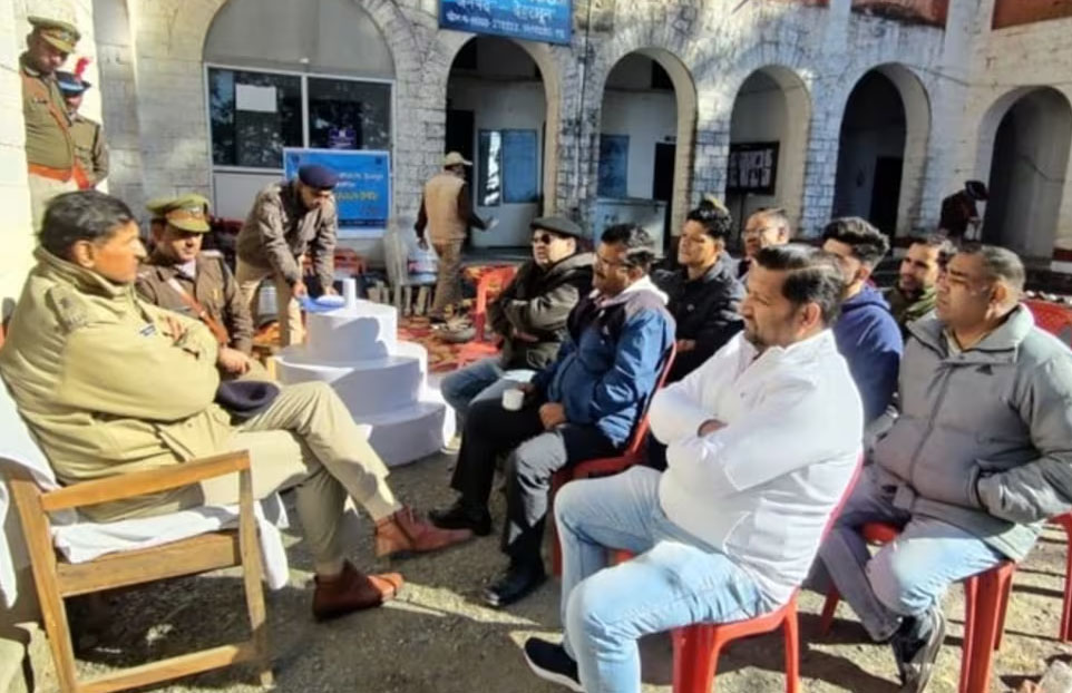 एसपी ग्रामीण ने थाने का किया निरीक्षण