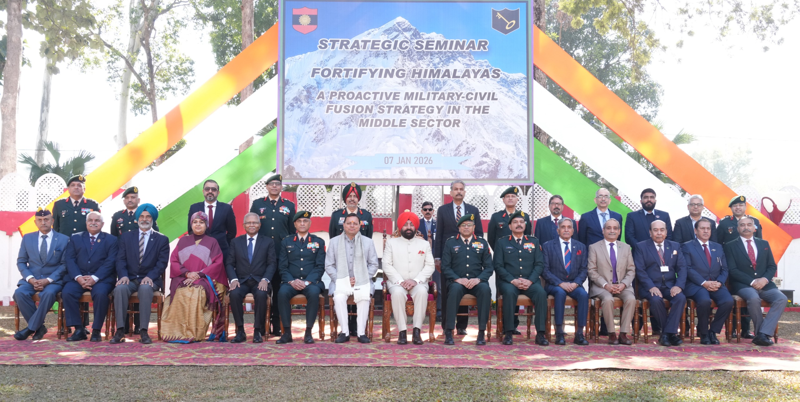 राज्यपाल ने हिमालयी सीमाओं की सुरक्षा के लिए सैन्य-नागरिक-समाज के समन्वित दृष्टिकोण पर दिया बल