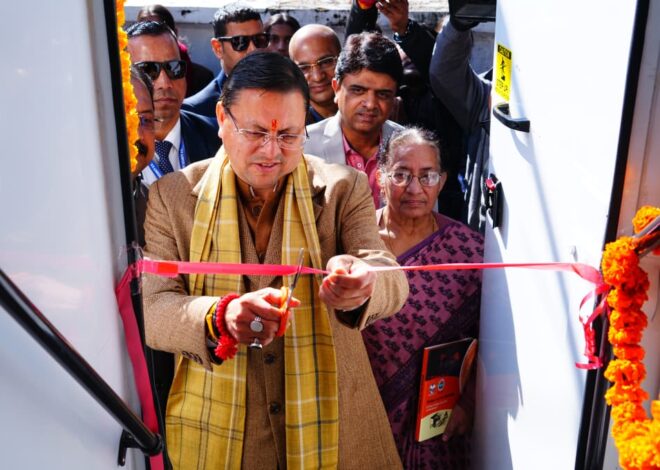 सीएम धामी ने छात्र कौशल संवर्धन हेतु लैब ऑन व्हील्स (इंफोसिस स्प्रिंगबोर्ड) का फ्लैग ऑफ  किया