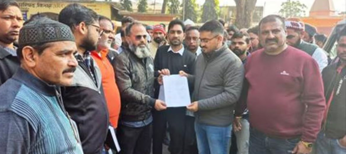  फड़ व्यवसायियों ने मांगी एसडीएम से मंगल बाजार लगाने की अनुमति