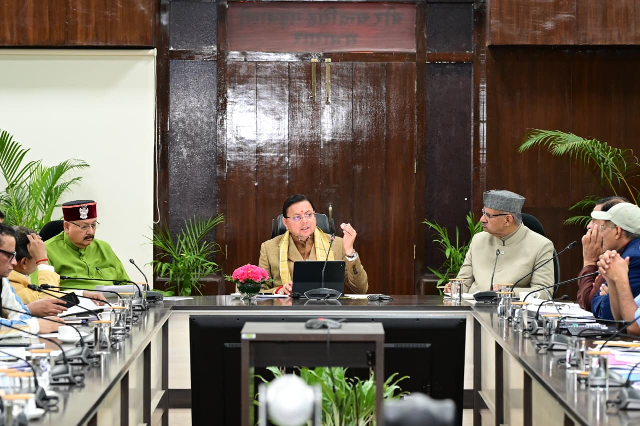 मुख्यमंत्री ने रोजगार एवं स्वरोजगार से जुड़ी विभिन्न योजनाओं की समीक्षा की