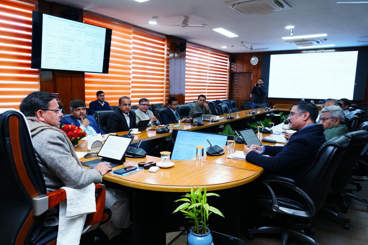 सीएम धामी ने सिंचाई परियोजनाओं के अन्तर्गत रिवर प्रोटक्शन कार्य एवं डीसिल्टिंग की प्रगति की समीक्षा की  