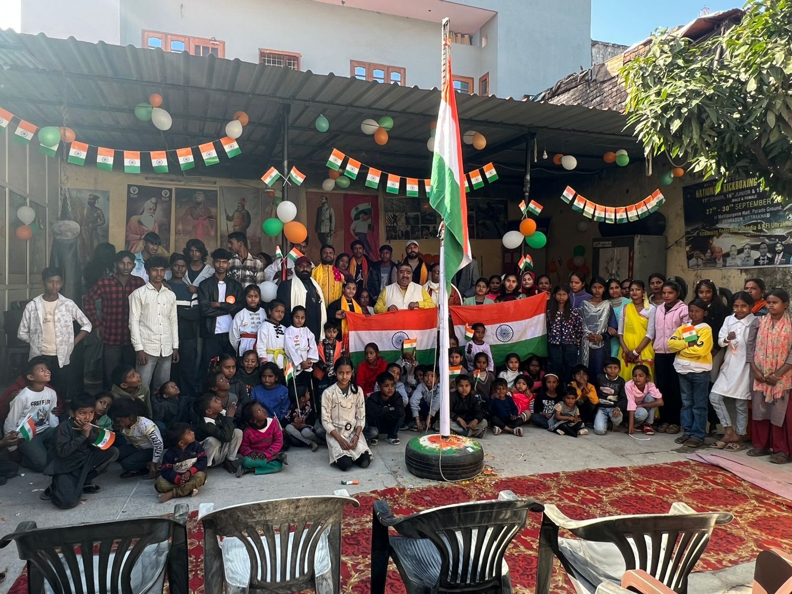 शिव सेना कार्यालय पर धूम धाम से मनाया गया 77 व गणतंत्र दिवस