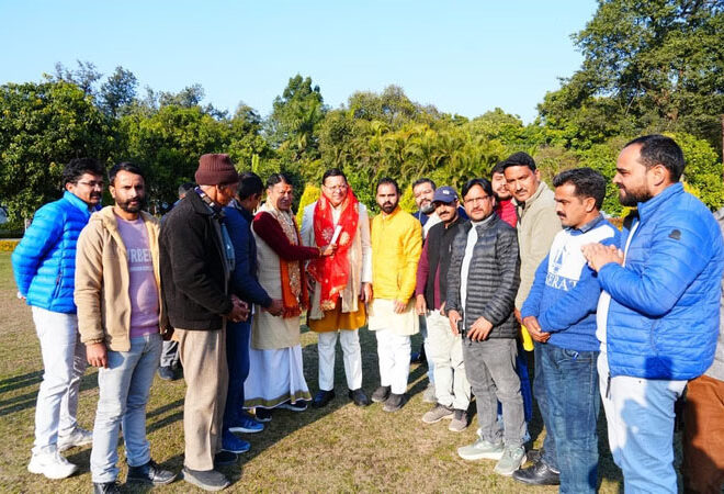 सुरक्षात्मक कार्य की मांग के लिए सीएम से मिला प्रतिनिधिमंडल