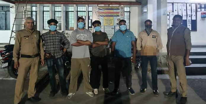 पुलिस ने शुरू किया ऑपरेशन नाईट स्ट्राइक