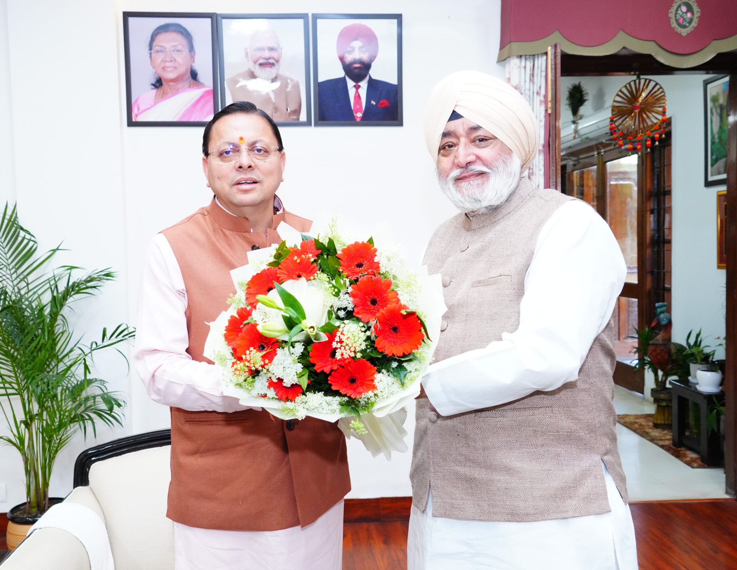 मुख्यमंत्री से गुरुद्वारा श्री हेमकुंट साहिब प्रबंधन ट्रस्ट के अध्यक्ष ने की भेंट
