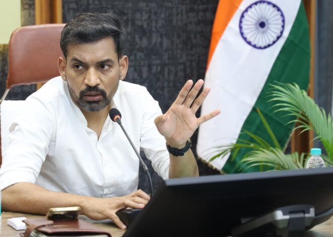 गंगा संरक्षण एवं स्वच्छता कार्यों में लापरवाही बर्दाश्त नहींः जिलाधिकारी