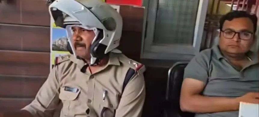 रिश्वत लेने के आरोप में आरटीओ