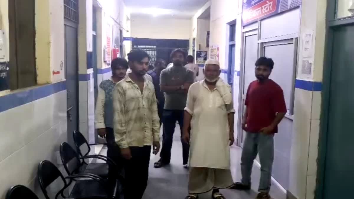 आम तोड़ने को लेकर दो पक्षों में हुआ खूनी संघर्ष