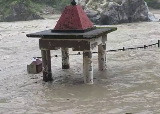 भारी बारिश से उफान पर अलकनंदा