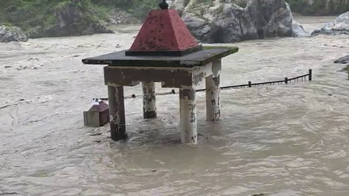 भारी बारिश से उफान पर अलकनंदा
