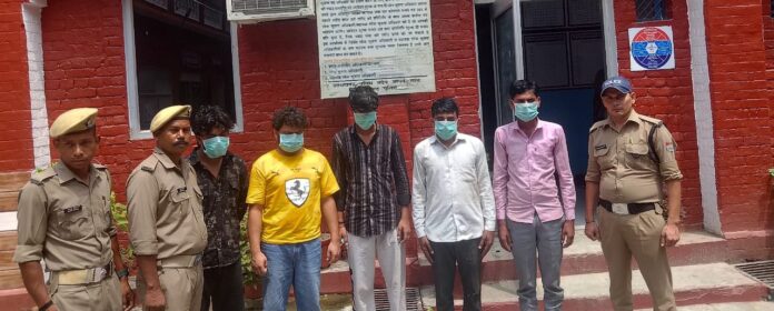 शांति व्यवस्था भंग करने पर पांच हिरासत में