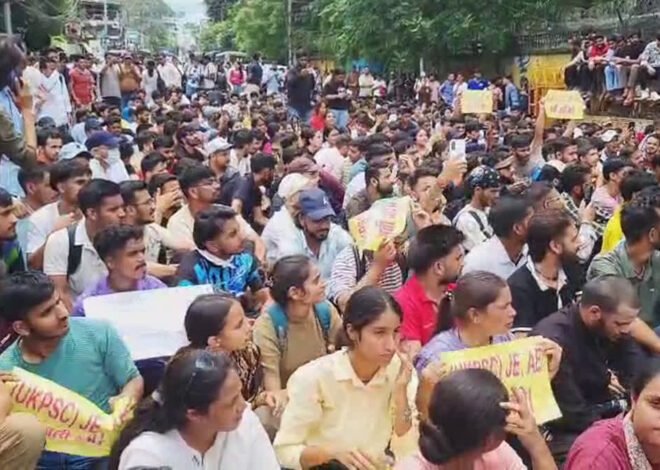 विभिन्न मांगों को लेकर उत्तराखंड बेरोजगार संघ का सचिवालय कूच
