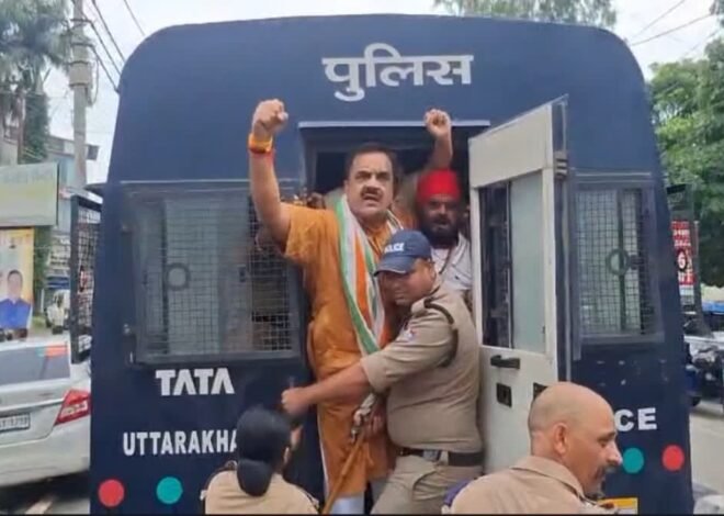 मुख्यमंत्री से मिलने जा रहे पूर्व विधायक ठुकराल को पुलिस ने समर्थकों समेत रोका