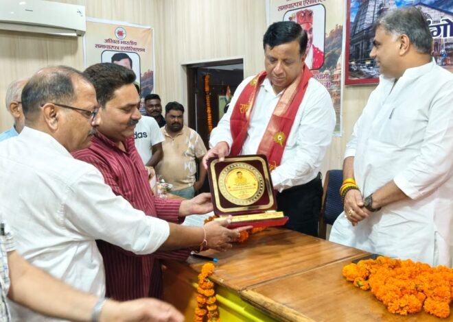 हरिद्वार में संपादकों का महाकुंभ: प्रिंट मीडिया आज भी सबसे विश्वसनीय – महामंडलेश्वर करौली शंकर महाराज