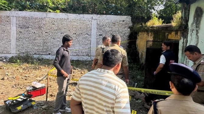 क्लेमेनटाउन में पति ने की पत्नी की गोली मारकर हत्या