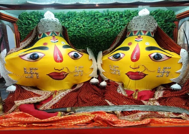 नंदाष्टमी पर मंदिर में उमड़ी श्रद्धालुओं की भारी भीड़